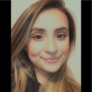 Meet your Posher, Maritza